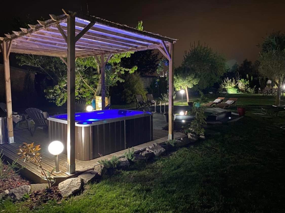 Au Domaine Fresnois Bed and Breakfast Fresnes-lès-Montauban Eksteriør billede
