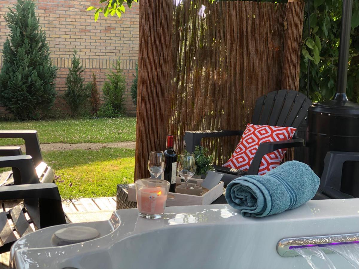 Au Domaine Fresnois Bed and Breakfast Fresnes-lès-Montauban Eksteriør billede